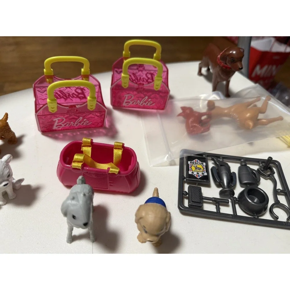 Barbie‎ Mattel 2001  Barbie Pets , Bags Etc